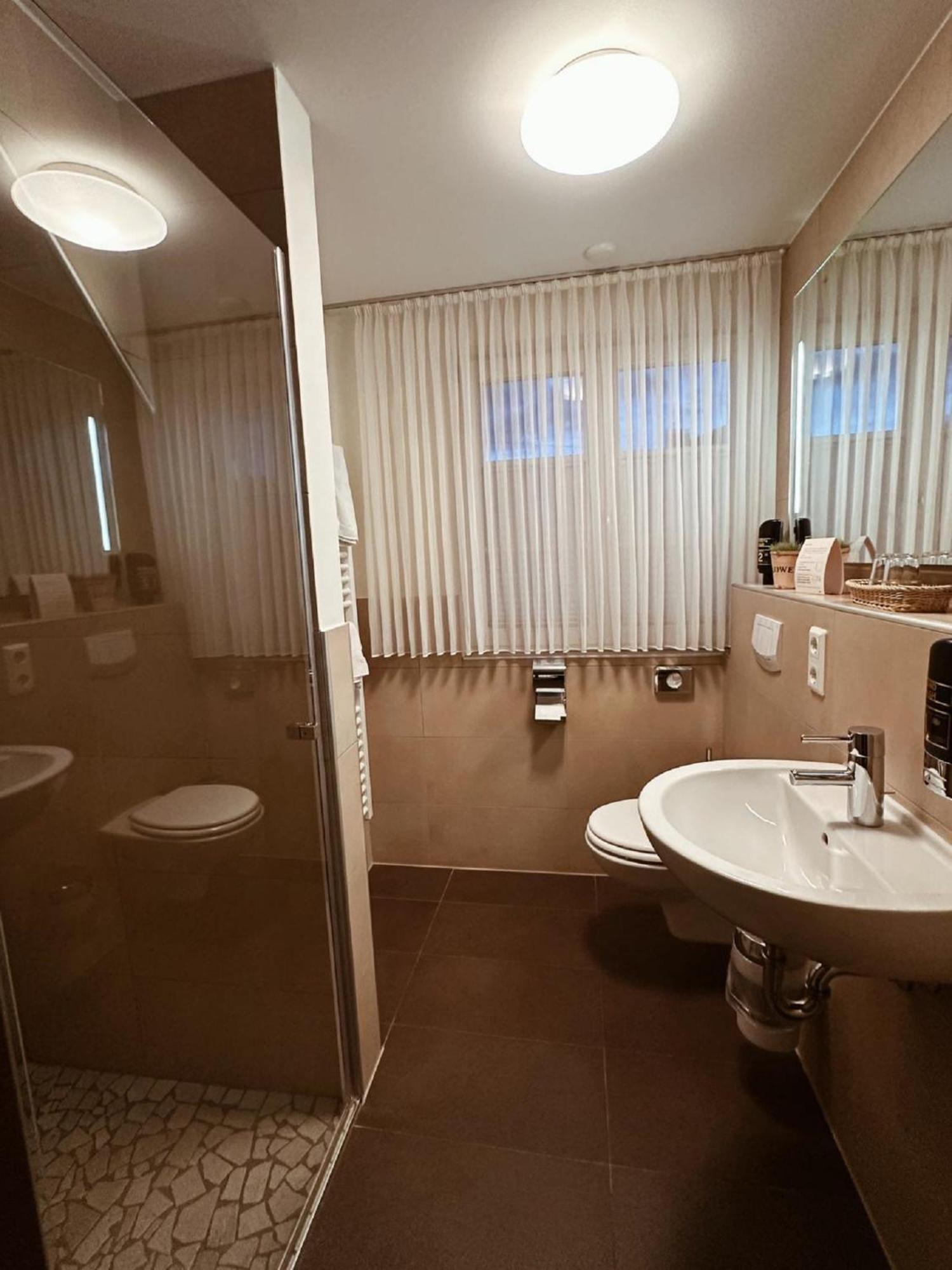Gasthaus Lindenhof Hotel มุค ภายนอก รูปภาพ